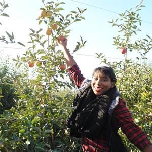 Meet your Posher, Nia